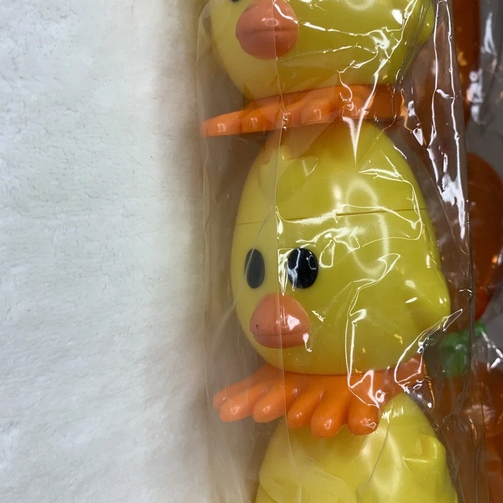 2006 Dudley's Easter Egg Hunt Vtg Candy Containers Holders Carrots Chicks‎ NEW - Picture 6 of 16
